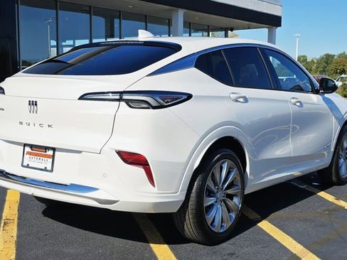 New 2026 Buick Envista Avenir FWD image 7