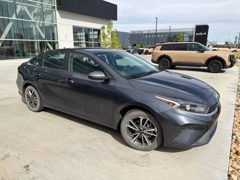 Certified 2023 Kia Forte LXS FWD image 3