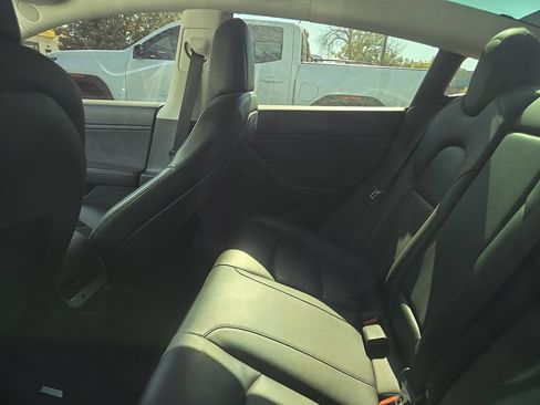 Used 2018 Tesla Model 3 Mid Range RWD image 6