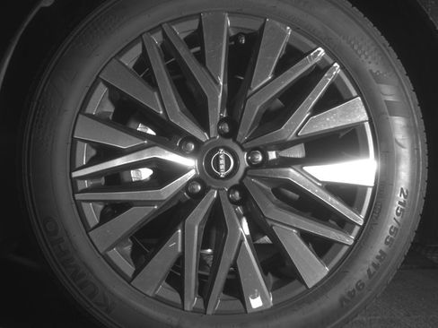 Used 2025 Nissan Altima 2.5 SV image 12