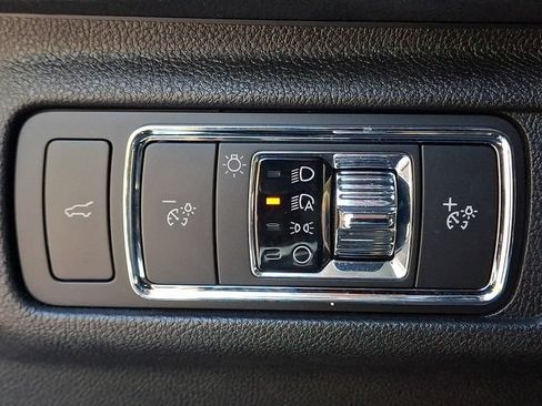 Used 2022 Lincoln Corsair Reserve w/ Equipment Group 201A AWD/4WD image 26