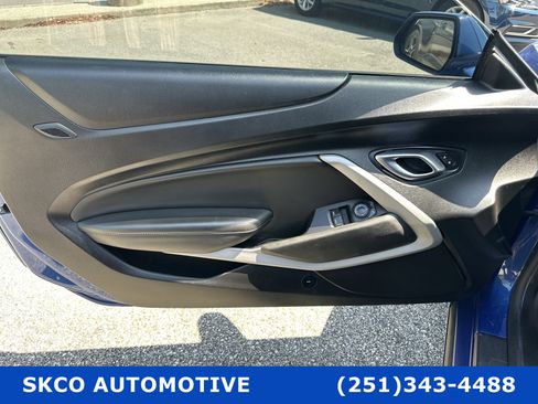 Used 2021 Chevrolet Camaro LT image 12
