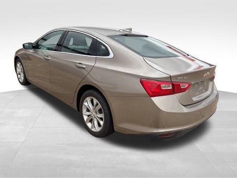 Used 2023 Chevrolet Malibu LT image 3
