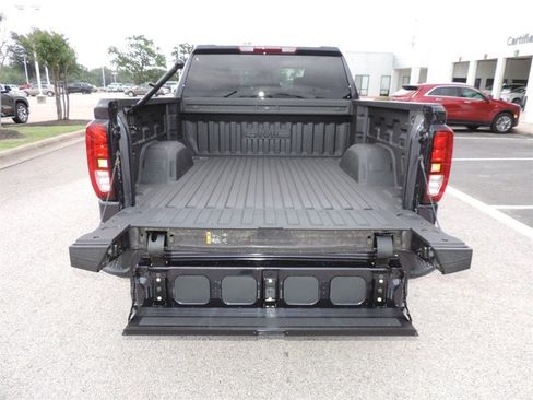 New 2025 GMC Sierra 1500 Elevation image 11