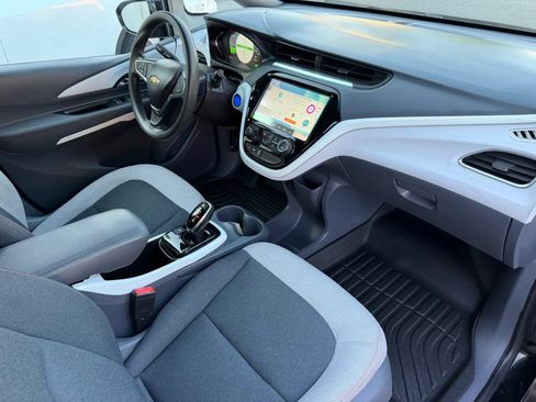 Used 2020 Chevrolet Bolt LT FWD image 13