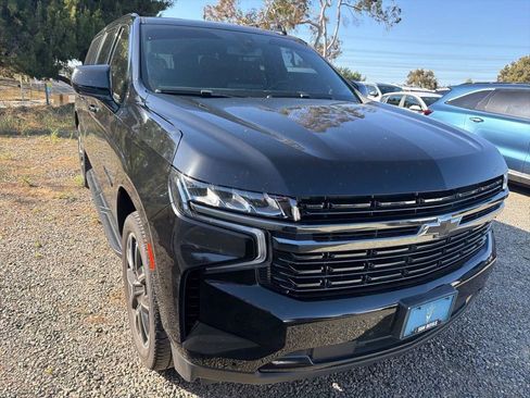 Used 2022 Chevrolet Suburban RST AWD/4WD image 3