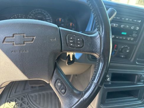Used 2003 Chevrolet Silverado 1500 LS w/ Off-Road Package AWD/4WD image 23