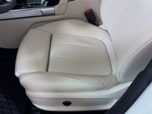 Used 2022 Mercedes-Benz GLB 250 GLB 250 image 22