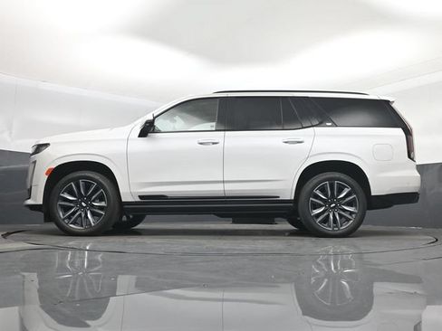 Used 2024 Cadillac Escalade Sport Platinum RWD image 15