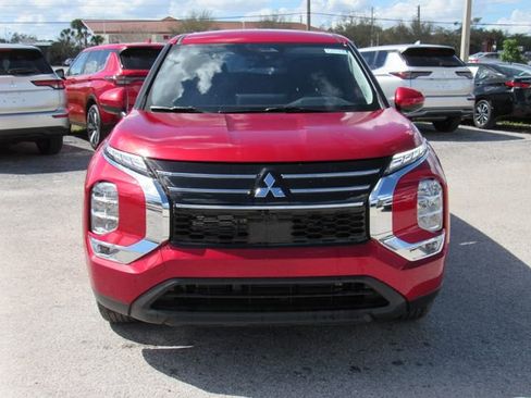 New 2026 Mitsubishi Outlander ES FWD image 8