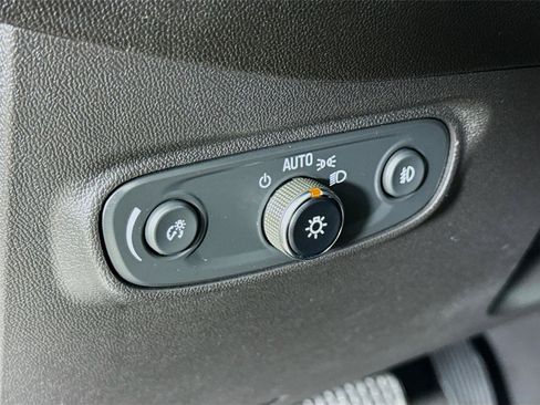Used 2024 Chevrolet Equinox Premier AWD/4WD image 12