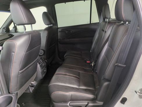 Certified 2023 Honda Passport TrailSport image 30