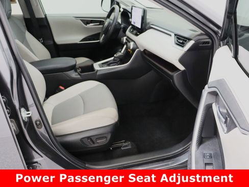 Used 2023 Toyota RAV4 Limited image 40