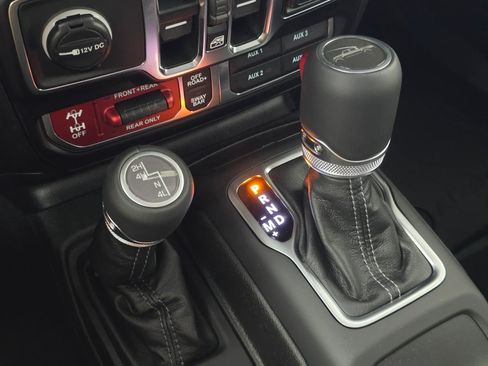 New 2026 Jeep Gladiator Sport AWD/4WD image 28