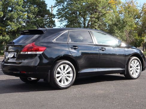 Used 2015 Toyota Venza LE image 5