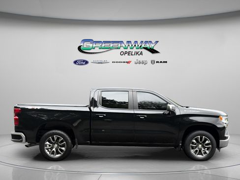 Used 2023 Chevrolet Silverado 1500 LT AWD/4WD image 8