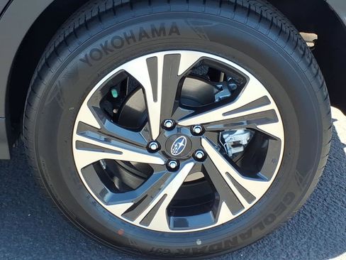 Certified 2025 Subaru Crosstrek 2.0i Premium image 12