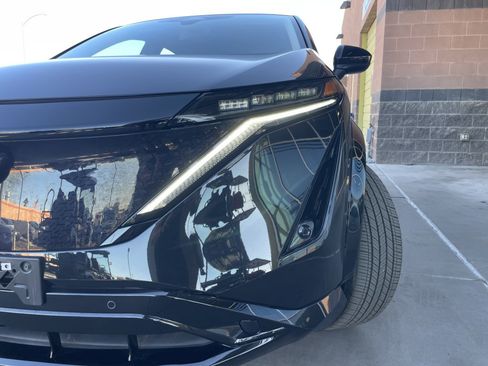 Used 2024 Nissan Ariya FWD image 8