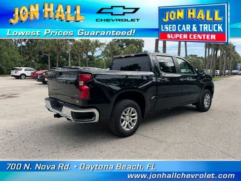 Used 2024 Chevrolet Silverado 1500 LT AWD/4WD image 13