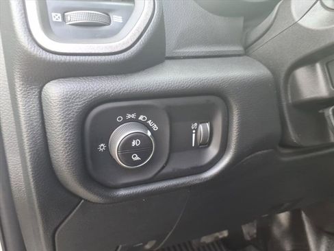 New 2026 RAM 2500 Tradesman w/ Chrome Appearance Group image 14