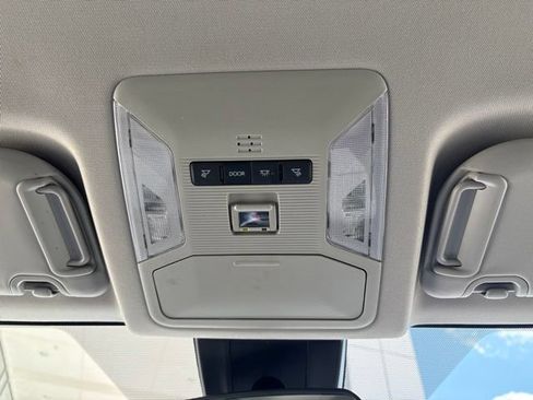 Used 2023 Toyota RAV4 XLE AWD/4WD image 20