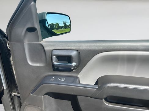 Used 2016 Chevrolet Silverado 1500 Custom w/ Custom Convenience Package AWD/4WD image 24