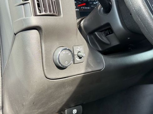 Used 2024 GMC Savana 2500 w/ Driver Convenience Package image 25