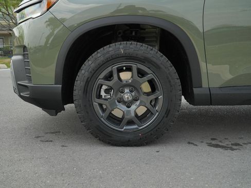 New 2026 Honda Pilot TrailSport image 12