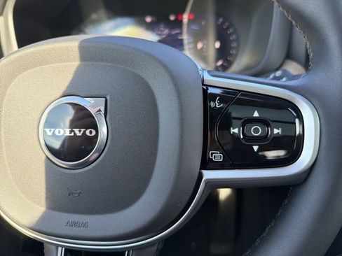 New 2026 Volvo XC60 B5 Core w/ Protection Package Premier image 19