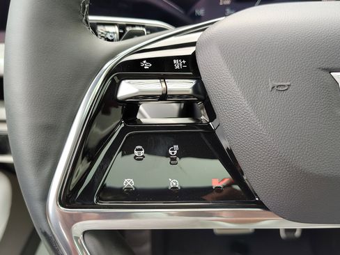 New 2026 Cadillac Vistiq Sport w/ LPO, Floor Liner Package image 15