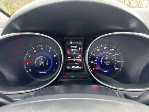 Used 2015 Hyundai Santa Fe Sport 2.0T image 25