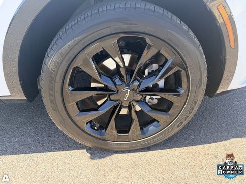 Used 2023 Kia Sorento SX AWD/4WD image 10