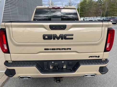 Used 2023 GMC Sierra 1500 AT4 w/ AT4 Premium Package AWD/4WD image 57