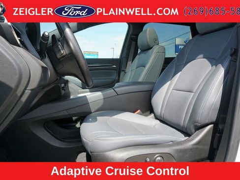 Used 2024 Buick Enclave Essence w/ Experience Buick Package AWD/4WD image 18