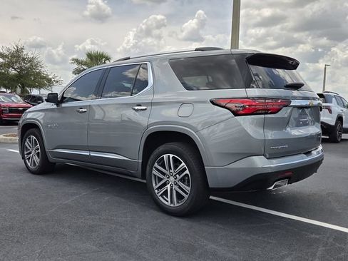 Used 2023 Chevrolet Traverse High Country FWD image 4