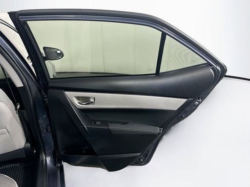 Used 2019 Toyota Corolla LE FWD image 27