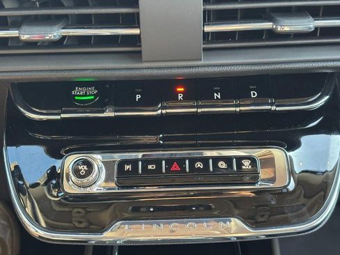 New 2026 Lincoln Corsair Premiere image 22