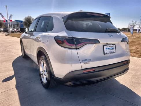 Used 2025 Honda HR-V LX image 5
