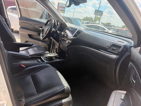 Used 2016 Honda Pilot Elite image 17
