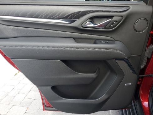 Used 2023 GMC Yukon Denali w/ Denali Reserve Package image 11