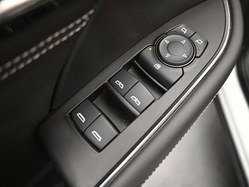 Used 2023 Buick Envision Preferred AWD/4WD image 13
