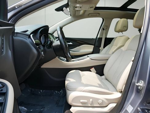 Used 2020 Buick Envision Essence w/ Experience Buick Package AWD/4WD image 10