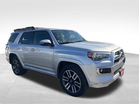 Used 2022 Toyota 4Runner Limited image 8