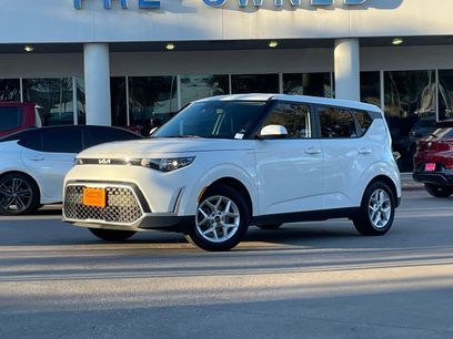 Used 2024 Kia Soul LX w/ Option Group 015