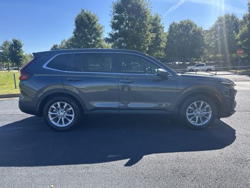 Used 2025 Honda CR-V EX-L image 10