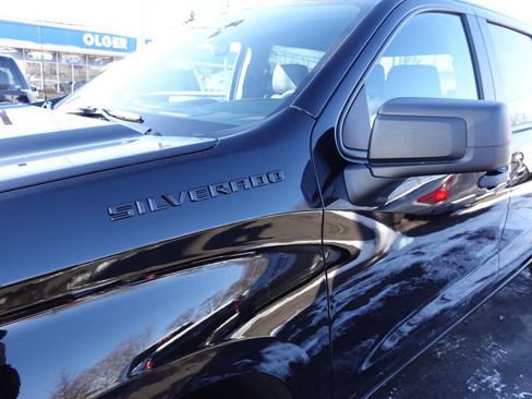 Used 2023 Chevrolet Silverado 1500 Custom image 7