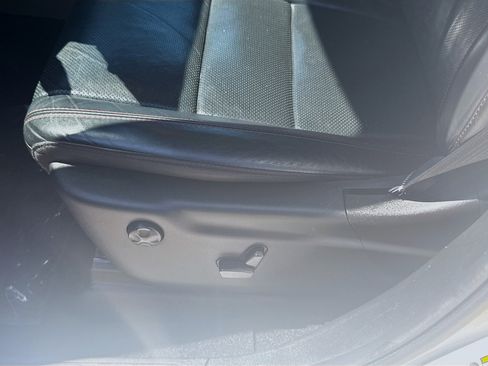 Used 2024 Dodge Durango GT RWD image 15