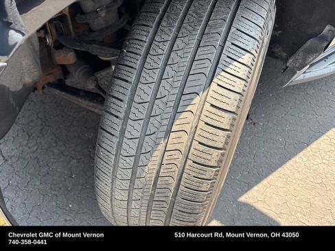 Used 2019 Chevrolet Suburban LT AWD/4WD image 29