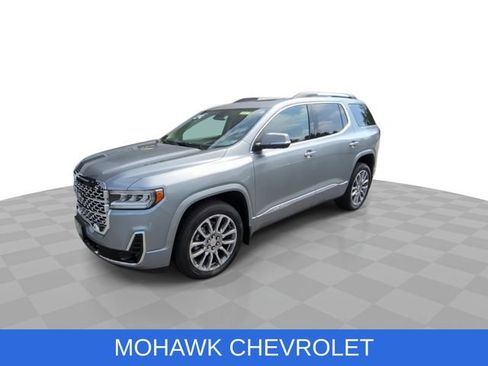 Used 2023 GMC Acadia Denali w/ Denali Ultimate Package AWD/4WD image 4