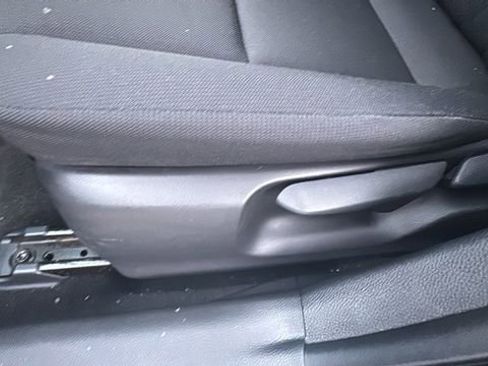 Used 2024 Toyota Corolla LE image 27